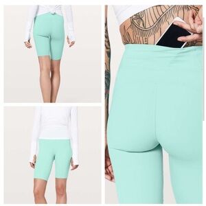 Lululemon shorts size 8